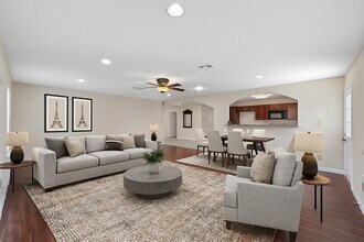 14315 Branchwater Ln in Sugar Land, TX - Foto de edificio - Building Photo