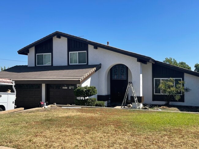 900 W 18th St, Unit Upland