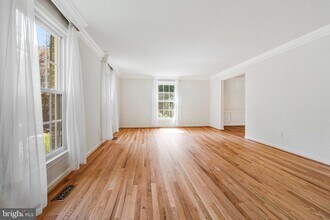 4203 Pickering Pl in Alexandria, VA - Building Photo - Building Photo