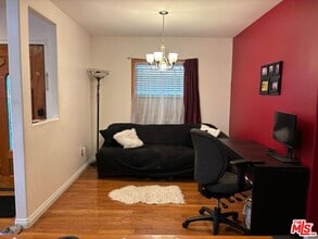 5764 W 85th Pl in Los Angeles, CA - Building Photo - Building Photo