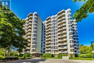 1201 North Shore Blvd E in Burlington, ON - Building Photo