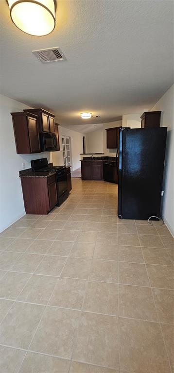 7584 Fettle Ln in Conroe, TX - Foto de edificio - Building Photo