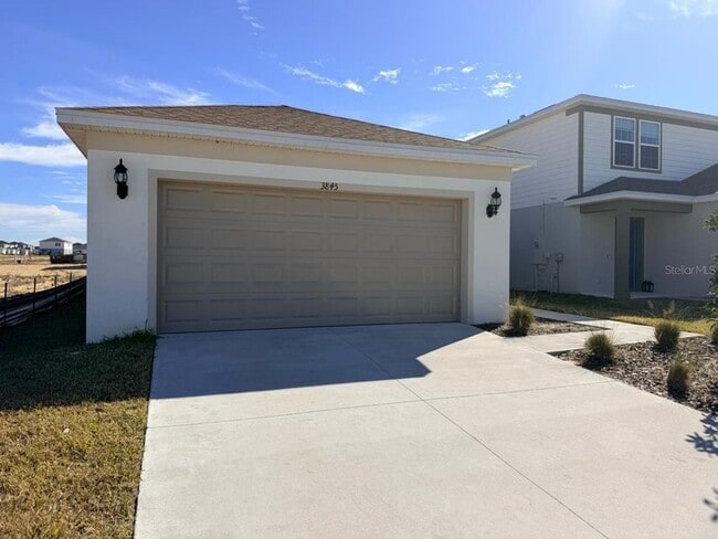 3845 Blue Vale Dr in Davenport, FL - Building Photo - Building Photo