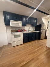684 Parker St, Unit 1 in Roxbury Crossing, MA - Foto de edificio - Building Photo