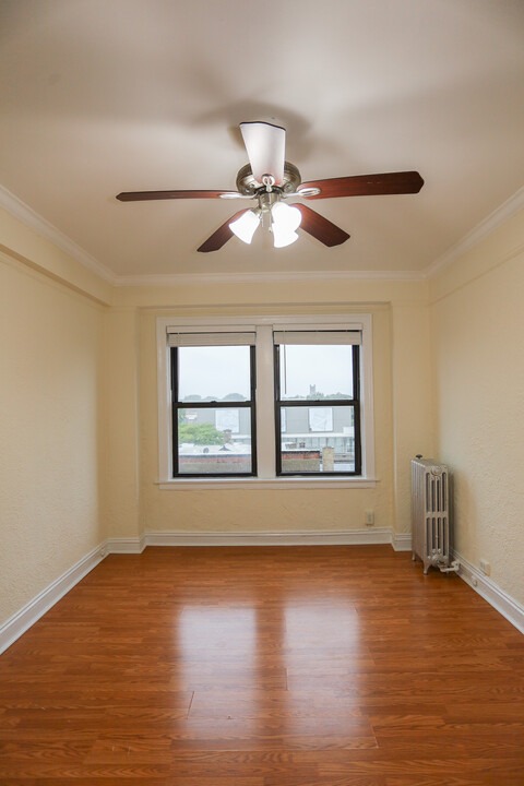 6233 N Winthrop Ave, Unit #413 in Chicago, IL - Building Photo