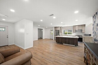 3352 Altadena Ave in San Diego, CA - Building Photo - Building Photo