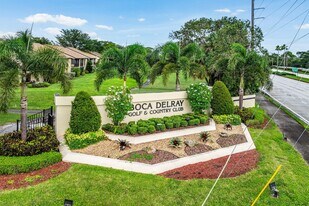 5054 Golfview Ct in Delray Beach, FL - Building Photo