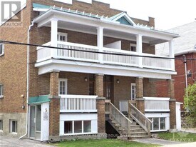 375 MacKay St in Ottawa, ON - Building Photo