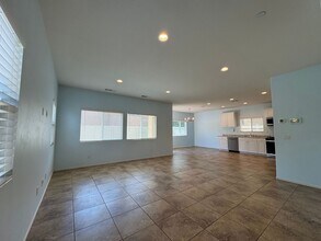 35240 Persano Pl in Fallbrook, CA - Building Photo - Building Photo
