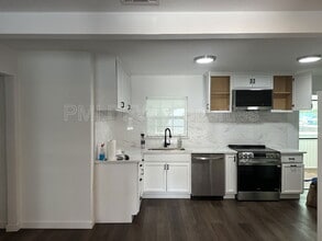 3304 Mayhew Dr in Dallas, TX - Building Photo - Building Photo