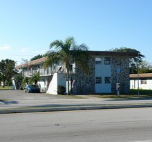 567 W Palm Dr Apartments