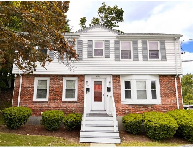 property at 15 Alpheus Rd