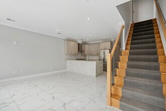 225 Columbia Ave in Jersey City, NJ - Building Photo - Building Photo