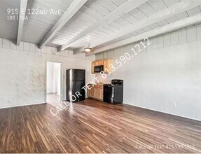 915 E 122nd Ave in Tampa, FL - Building Photo - Building Photo