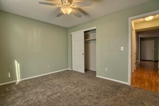 2003 Terry St 106, Unit 106 in Longmont, CO - Foto de edificio - Building Photo