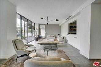 10600 Wilshire Blvd in Los Angeles, CA - Foto de edificio - Building Photo