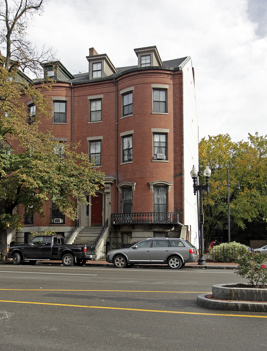 614 Massachusetts Ave in Boston, MA - Building Photo