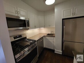 EAST 63 STREET in New York, NY - Building Photo - Building Photo