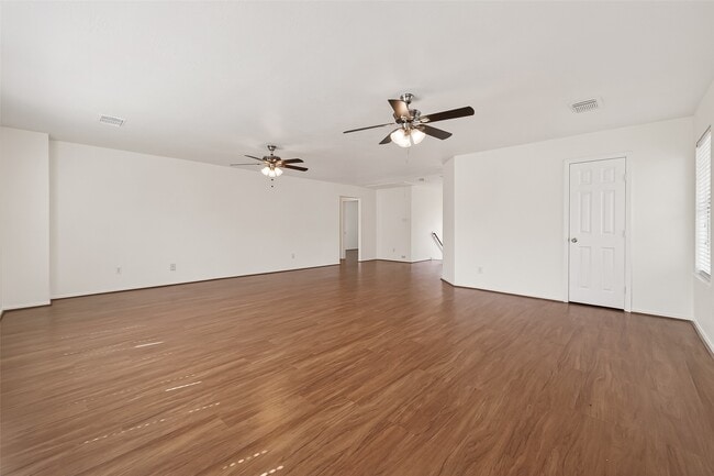 property at 3807 Brook Garden Ln