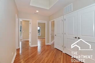 1802 N Sheffield Ave, Unit 2F in Chicago, IL - Building Photo - Building Photo