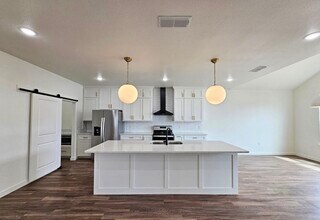 301 Primrose Pt in Clovis, NM - Building Photo - Building Photo