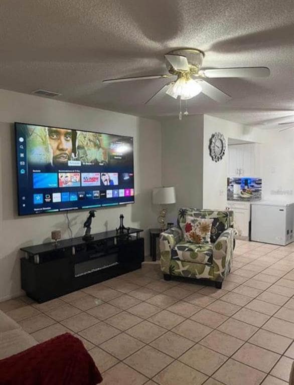 1 W Country Cove Way in Kissimmee, FL - Building Photo - Building Photo