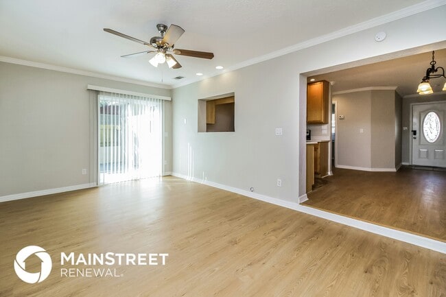 421 Kee St in Apopka, FL - Foto de edificio - Building Photo