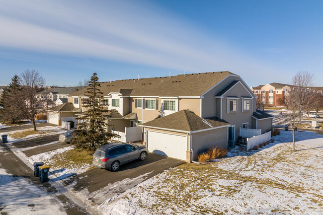 Regatta Court Homes II in Apple Valley, MN - Building Photo - Building Photo