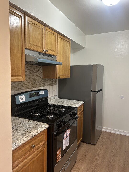 3368 Red Lion Rd, Unit Red Lion - Knights Roads in Philadelphia, PA - Building Photo