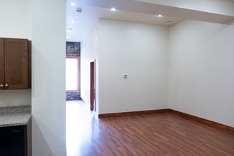 418 Shelden Ave, Unit #2 in Houghton, MI - Building Photo - Building Photo