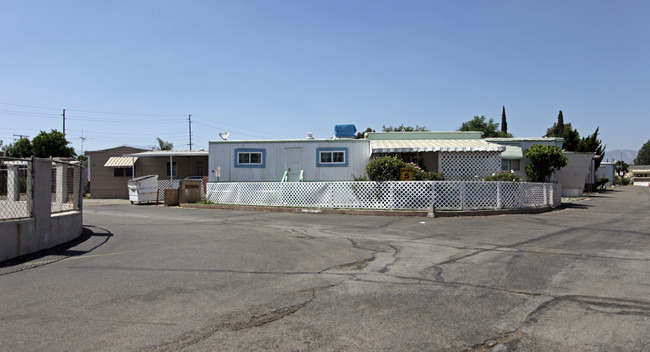 Arrow Lane Mobile Home Park in San Bernardino, CA - Building Photo - Building Photo