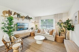 The Landings at San Marco in Jacksonville, FL - Building Photo