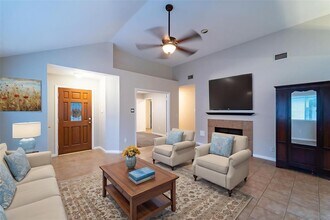 16106 Golden Sands Dr in Houston, TX - Building Photo - Building Photo