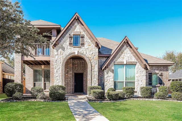property at 913 Willow Crest Dr