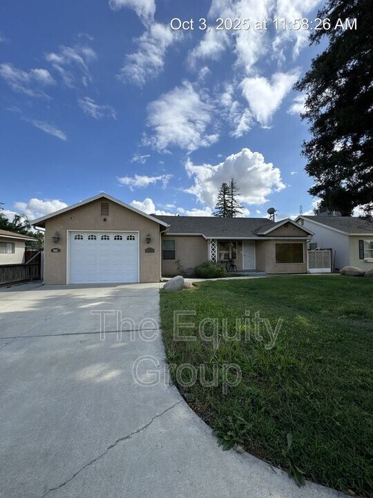 648 Auburn St in Tulare, CA - Building Photo