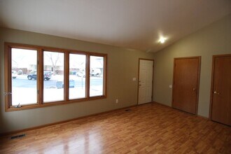 1270 Carlene Dr in Loveland, CO - Building Photo - Building Photo