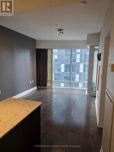 8 The Esplanade in Toronto, ON - Building Photo - Building Photo