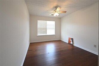 3998 Oak Crossing Dr NE in Suwanee, GA - Building Photo - Building Photo