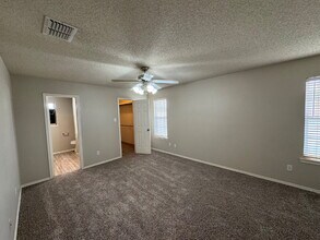 6811 6th St in Lubbock, TX - Building Photo - Building Photo