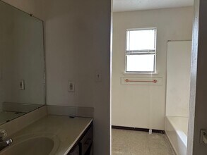 1200 S Greenwich Ave in Russellville, AR - Building Photo - Building Photo