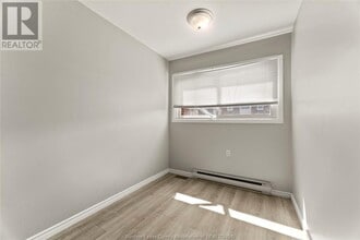 117 Cranbrook Ct in Essex, ON - Building Photo - Building Photo