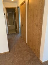 410 6th Ave, Unit 5 in Coralville, IA - Building Photo - Building Photo