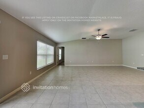 11166 Riley Pines Cir in Gibsonton, FL - Building Photo - Building Photo