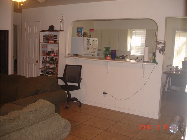 734 W 3rd St-Unit -2 in Chico, CA - Building Photo - Building Photo