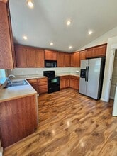 619 Marshall Ave in Medford, OR - Building Photo - Building Photo