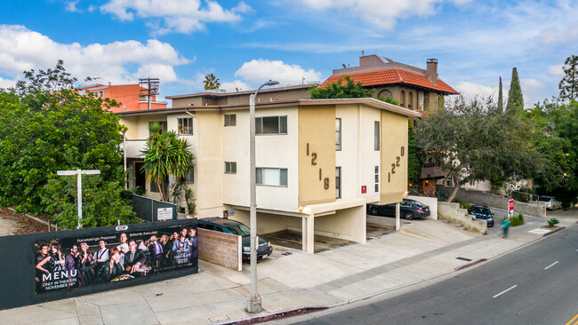 South Barrington Apartments in Los Angeles, CA - Building Photo - Building Photo