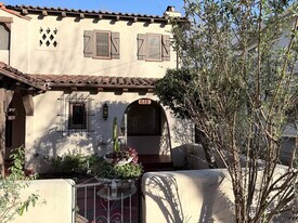 615 21st St in Sacramento, CA - Building Photo