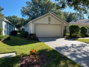 3805 Doune Way in Clermont, FL - Building Photo - Building Photo