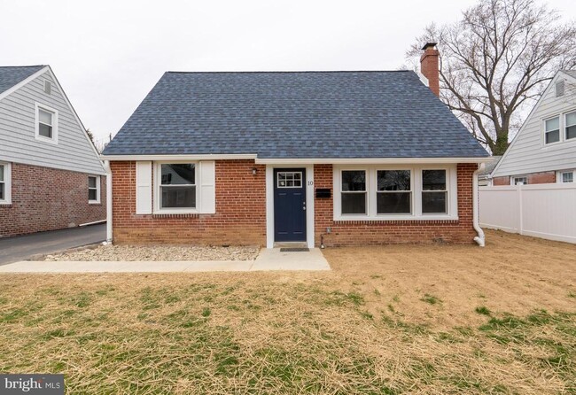 10 Hawthorne Rd in Broomall, PA - Foto de edificio - Building Photo