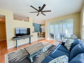 1802 Auburn Lakes Cir in Venice, FL - Building Photo - Building Photo